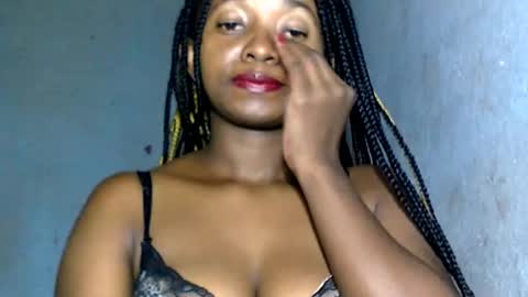 Snapshot of malinah01 chatting on January 10, 1:09 pm malinah01 online show from January 10, 1:09 pm