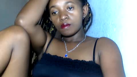 Snapshot of malinah01 chatting on January 21, 9:24 am malinah01 online show from January 21, 9:24 am