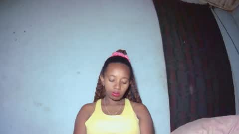 Snapshot of malinah01 chatting on September 13, 4:48 am malinah01 online show from September 13, 4:48 am