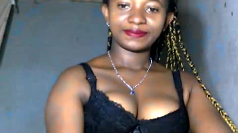 Snapshot of malinah01 chatting on January 24, 1:47 pm malinah01 online show from January 24, 1:47 pm