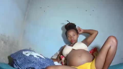 Snapshot of malinah01 chatting on October 11, 6:11 pm malinah01 online show from October 11, 6:11 pm