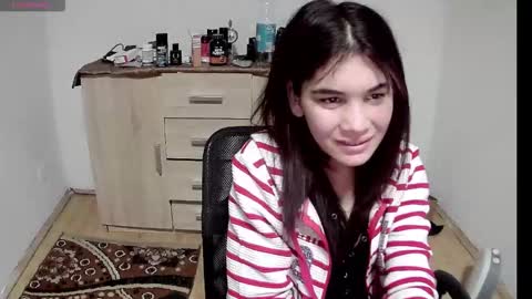 mallorymyers online show from January 16, 8:18 pm