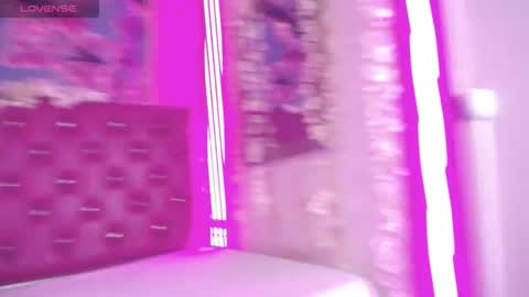 Malory online show from November 4, 3:08 am