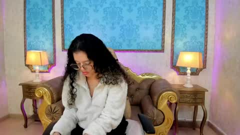 maloryjones online show from June 3, 12:08 pm