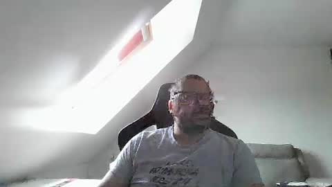 Snapshot of malou2927 chatting on September 24, 8:54 am breton online show from September 24, 8:54 am
