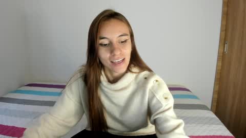 instagram  nueela   online show from March 31, 10:54 pm