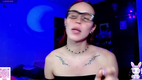   online show from May 15, 8:05 pm