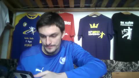 mamamia1789 online show from February 19, 9:39 am