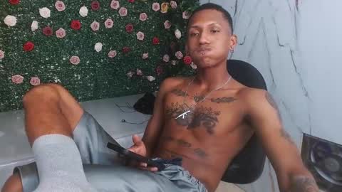 man_san11 online show from December 1, 7:01 pm