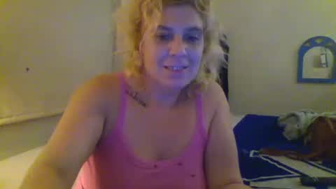 mindy22 online show from October 28, 7:09 am