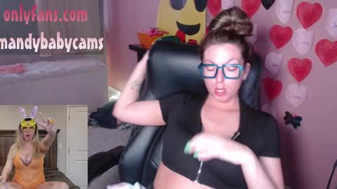 Snapshot of mandybabyxxx chatting on October 7, 1:23 am MandyBabyXXX online show from October 7, 1:23 am