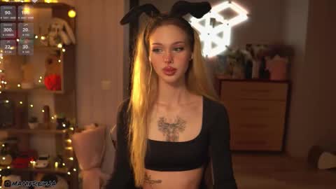 Snapshot of manifreyja chatting on October 9, 9:09 pm Amelie online show from October 9, 9:09 pm