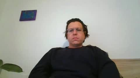 manncr online show from April 13, 7:01 am