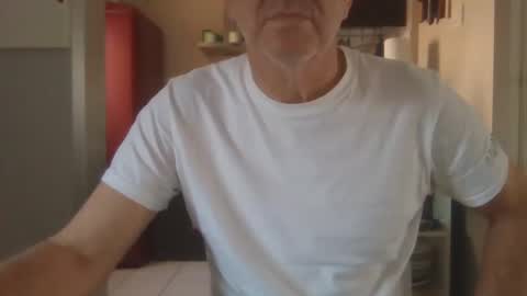 manngrossbite online show from February 6, 10:14 am