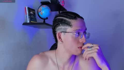 Manuel online show from November 9, 3:54 am