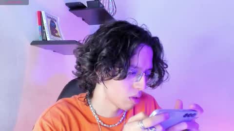 Manuel online show from November 20, 3:05 am