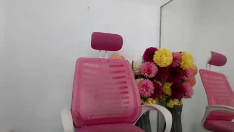 Snapshot of manualrein19 chatting on February 28, 3:26 pm rein online show from February 28, 3:26 pm