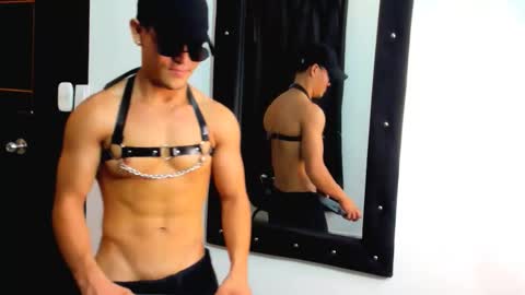 Manuel online show from October 31, 8:04 am