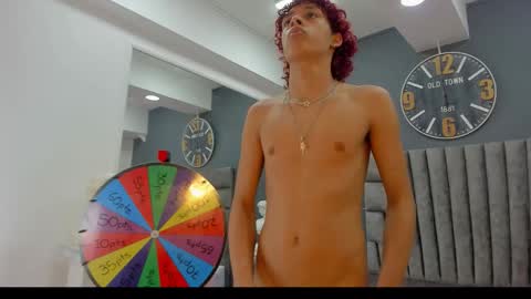 Manuel Rivero online show from March 2, 7:15 am