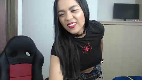 Manuela online show from February 20, 6:54 pm