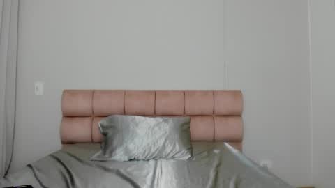 mara modelo independiente online show from October 24, 2:34 am