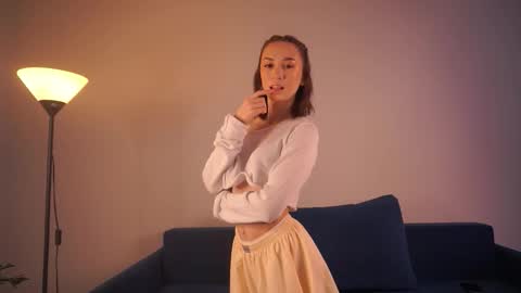 Snapshot of maragretchealsea chatting on October 19, 6:40 am Eva online show from October 19, 6:40 am