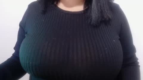 Snapshot of marasilk chatting on September 24, 2:57 pm Mara Silk online show from September 24, 2:57 pm