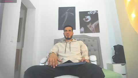 Marc Ruffalo online show from April 7, 11:01 am