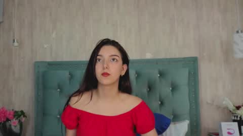 Snapshot of marcelaa_fox chatting on September 13, 9:06 pm Marcela online show from September 13, 9:06 pm