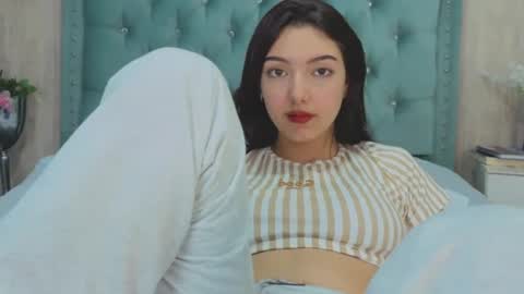 Snapshot of marcelaa_fox chatting on September 24, 8:37 pm Marcela online show from September 24, 8:37 pm
