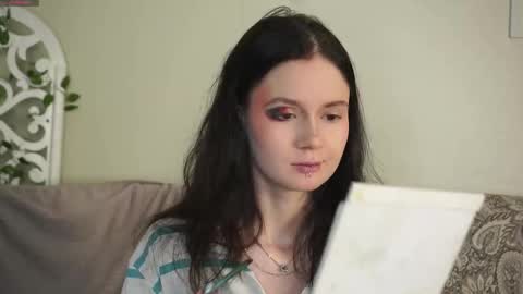 Marcelline online show from February 15, 4:04 am