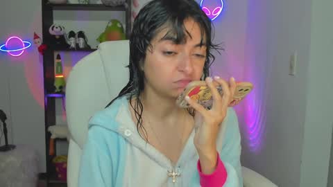 Marceline online show from December 4, 11:02 am