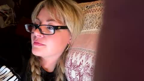 Marci Wallace online show from November 9, 6:50 am