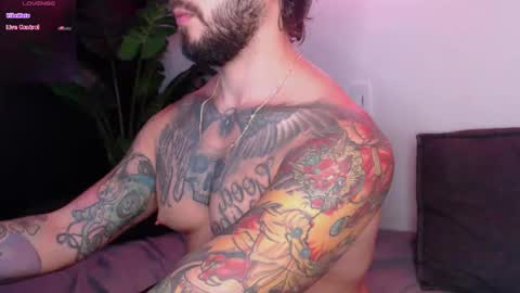 marco_allison43 online show from November 1, 10:31 pm
