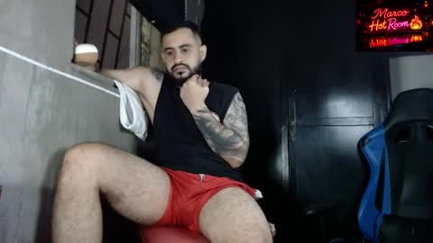 marco_aure online show from May 6, 6:08 am