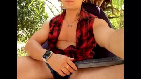 Snapshot of marcoo_vega chatting on September 21, 3:05 pm Marco online show from September 21, 3:05 pm