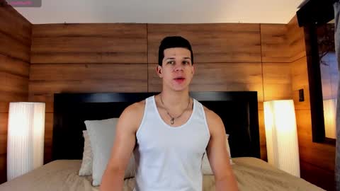 Snapshot of marcosullivan_ chatting on February 26, 11:43 am Marco Sullivan online show from February 26, 11:43 am