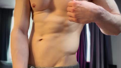 marcus_paradise online show from March 8, 8:18 am