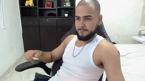 Snapshot of marcus_soler chatting on October 4, 5:44 pm marcus_soler online show from October 4, 5:44 pm