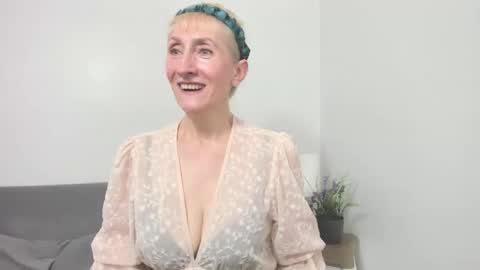 margaretmature online show from September 27, 12:25 pm