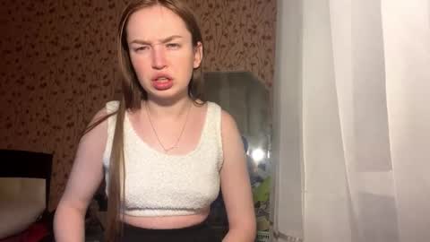 Chloe online show from March 22, 8:24 pm