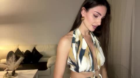 Snapshot of margotdeville chatting on October 4, 10:18 pm Margot online show from October 4, 10:18 pm