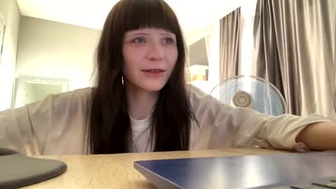 Molly online show from June 26, 1:38 pm