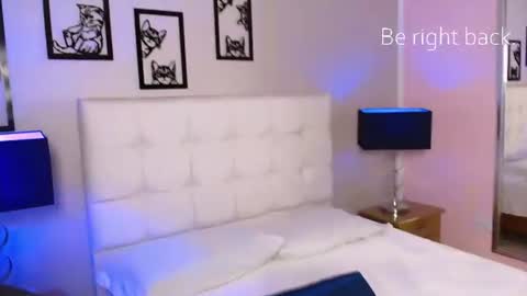 Mari Cruz online show from August 3, 12:11 pm