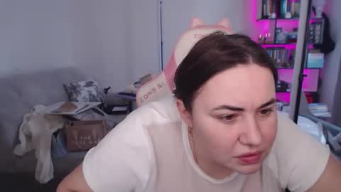 mari moore online show from February 11, 8:40 am