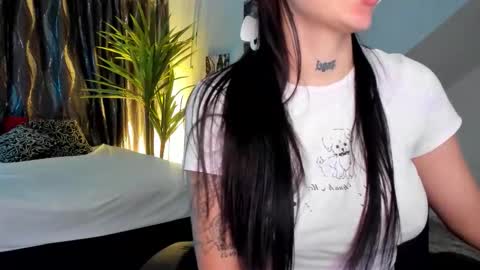 mari_salgado online show from October 9, 11:48 am
