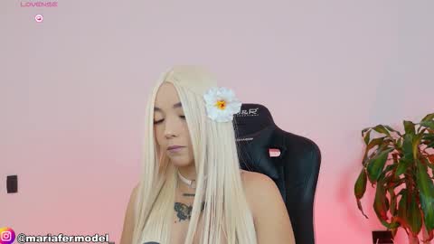 Maria Fer online show from March 15, 3:04 pm