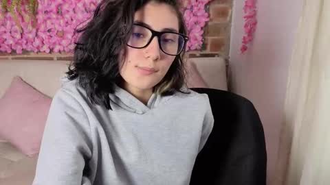 Maria online show from March 11, 7:39 pm