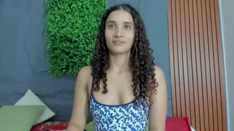 Snapshot of marian_rios chatting on March 11, 1:56 pm Marian online show from March 11, 1:56 pm