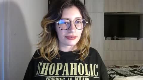 Snapshot of mariana124_ chatting on December 17, 6:09 pm Mariana online show from December 17, 6:09 pm